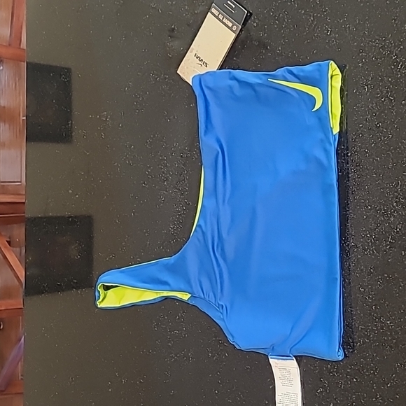 👙Nike Reversible Swim Top - Picture 4 of 7